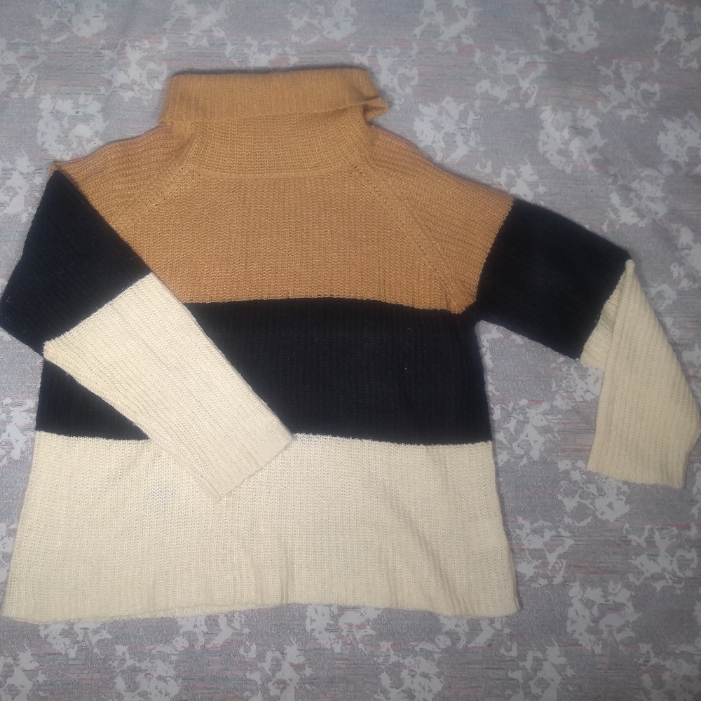 Brave Soul color block turtleneck sweater